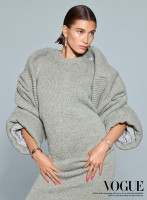 Hailey Baldwin photo #