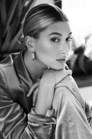 Hailey Baldwin photo #