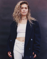 Haley Lu Richardson photo #