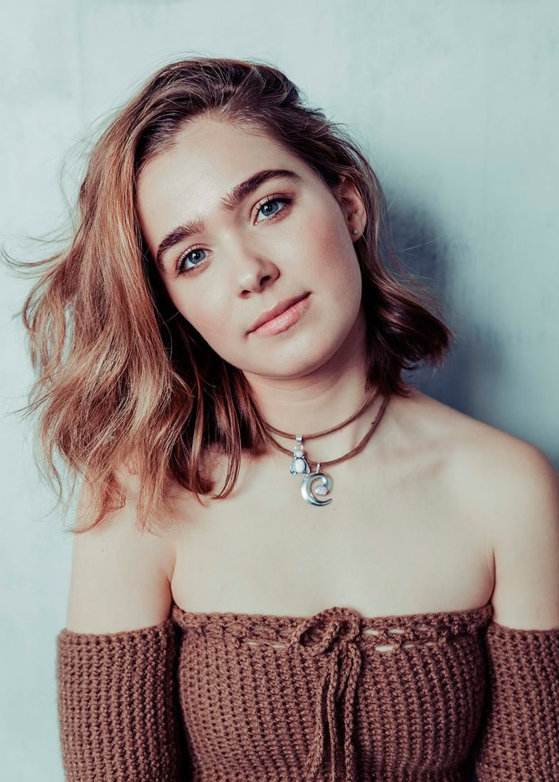 Haley Lu Richardson: pic #912298