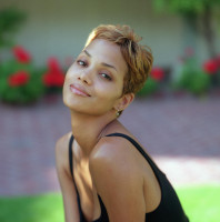 photo 12 in Halle Berry gallery [id126918] 2009-01-12