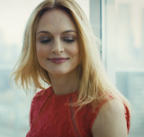 Heather Graham photo #