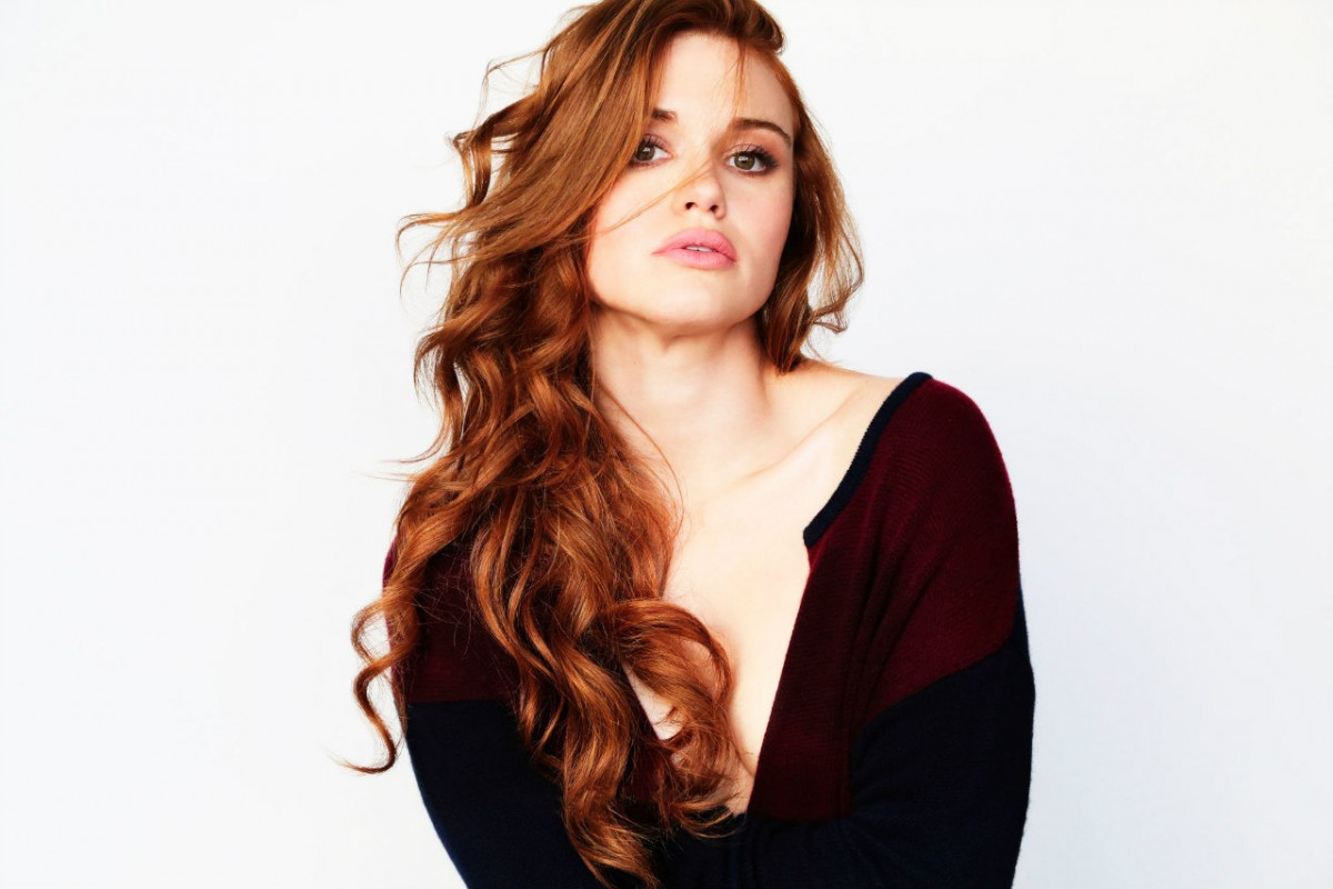 5. Holland Roden's Blonde Hair: The Ultimate Gallery - wide 6