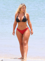 Holly Hagan photo #