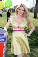 Holly Madison photo #