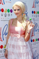 photo 6 in Holly Madison gallery [id272941] 2010-07-27