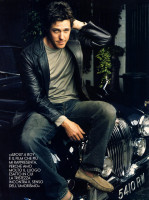 photo 22 in Hugh Grant gallery [id309698] 2010-11-29