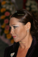 photo 8 in Hulya Avsar gallery [id29078] 0000-00-00