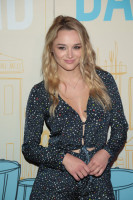 Hunter King photo #