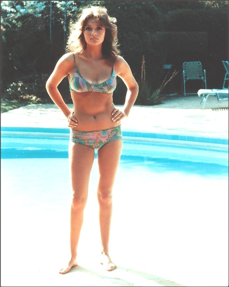 Jacqueline Bisset Photo 72 Of 120 Pics Wallpaper Photo 360755 Theplace2