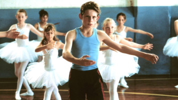 photo 28 in Jamie Bell gallery [id320929] 2010-12-29