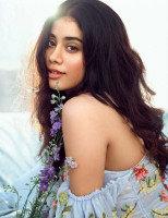 Janhvi Kapoor photo #