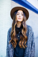 Jasmine Thompson photo #