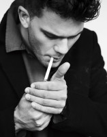 Jeremy Irvine photo #