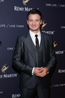 photo 3 in Jeremy Renner gallery [id809068] 2015-11-03