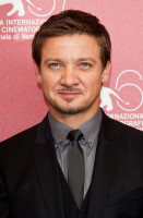 Jeremy Renner photo #