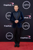 Jeremy Renner photo #