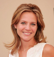 Jessalyn Gilsig photo #