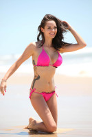 Jessica-Jane Clement  photo #