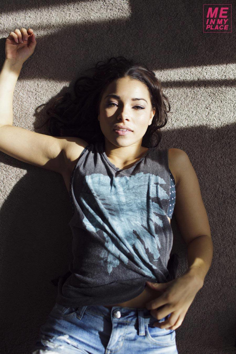 Jessica Parker Kennedy: pic #668783