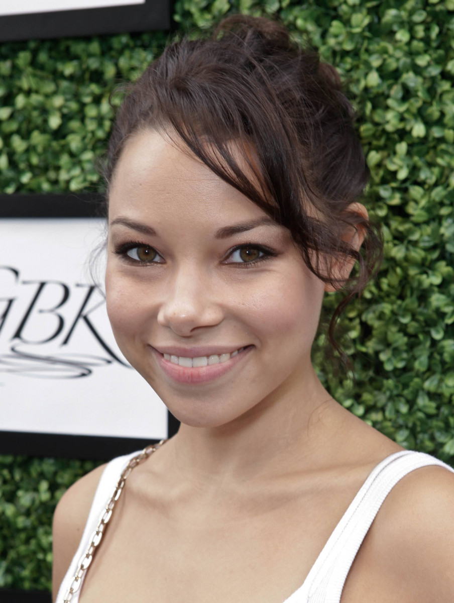 Jessica Parker Kennedy: pic #493613