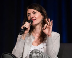 Jewel Staite photo #