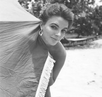 photo 6 in Joan Collins gallery [id1320963] 2023-01-27