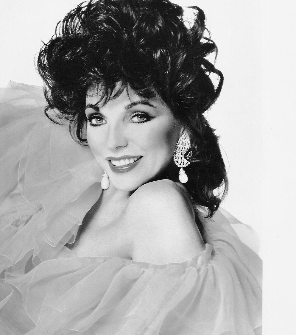 Joan Collins: pic #182402