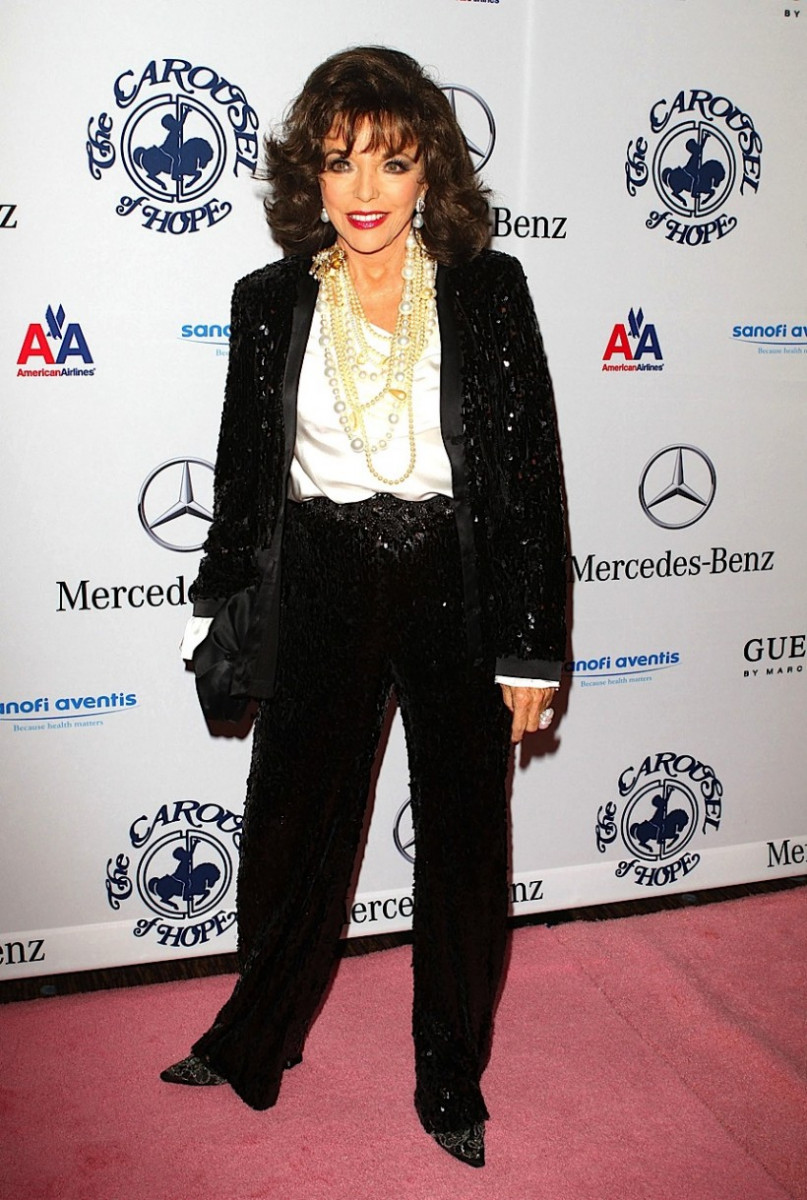 Joan Collins: pic #299698