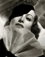 Joan Crawford photo #