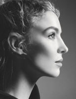 Jodie Comer photo gallery - 79 high quality pics | ThePlace