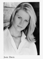 Josie Davis photo #