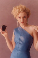 Julia Garner photo #