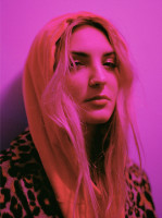 Julia Michaels photo #