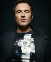 Julian McMahon photo #