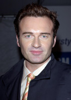 Julian McMahon photo #