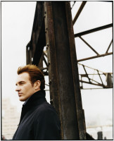 Julian McMahon photo #