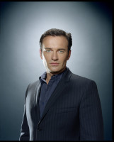 photo 7 in Julian McMahon gallery [id265525] 2010-06-22