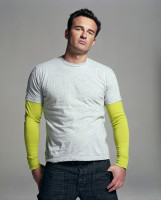 Julian McMahon photo #