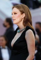 Julianne Moore photo #