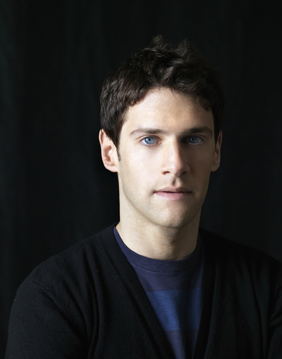 Justin Bartha photo 6 of 12 pics, wallpaper photo 284643 ThePlace2