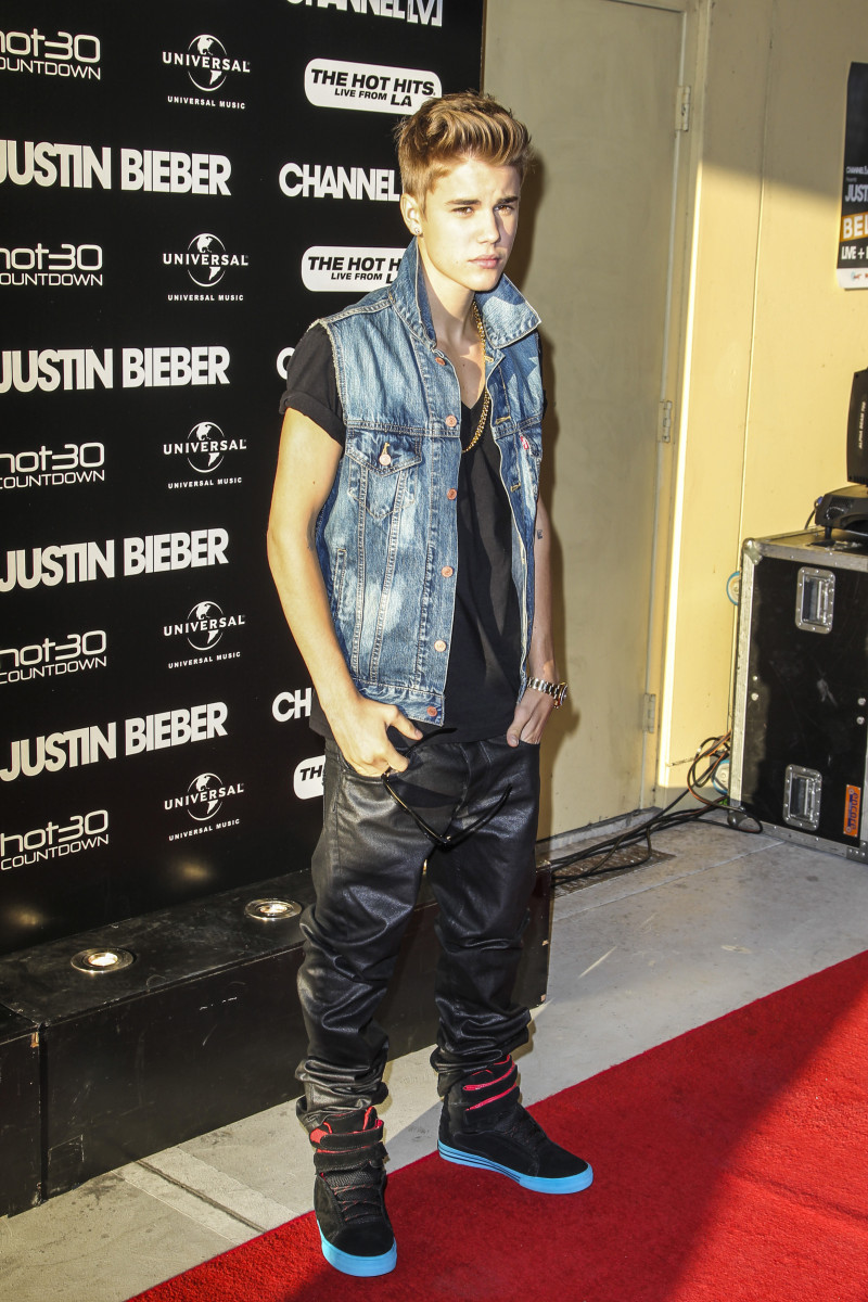 Justin Bieber photo 286 of 393 pics, wallpaper - photo #574321 - ThePlace2