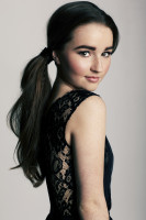 Kaitlyn Dever photo #