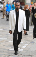photo 14 in Kanye West gallery [id761016] 2015-02-24