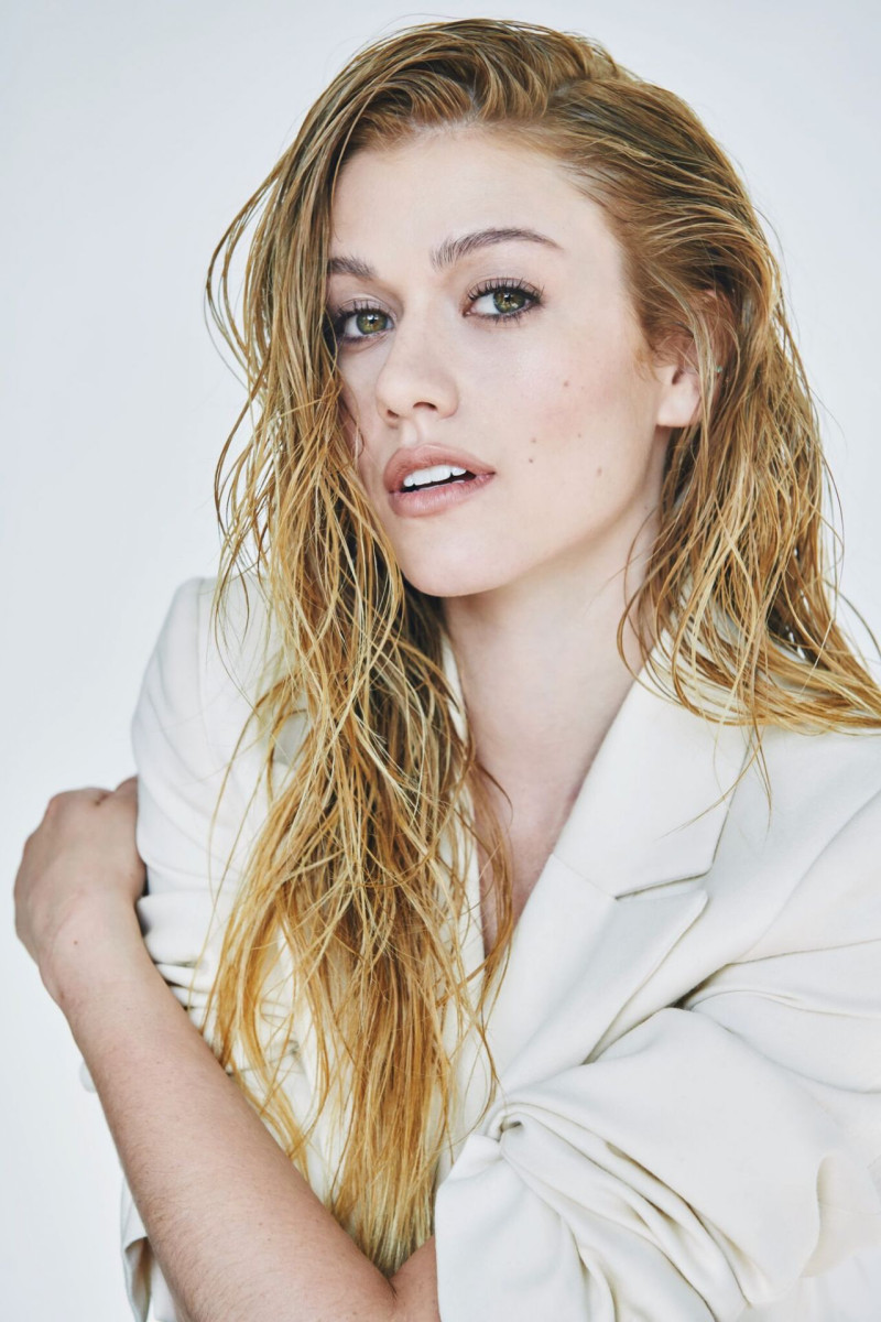 Katherine McNamara: pic #1100304