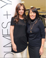 photo 15 in Katie Holmes gallery [id359296] 2011-03-21