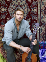 Kellan Lutz photo #