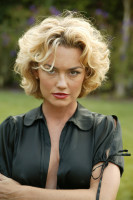 Kelly Carlson pic #330001