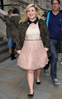 Kelly Clarkson photo #