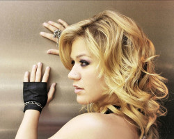 Kelly Clarkson pic #69794
